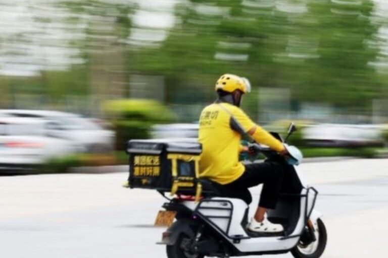 Fiscalização reforçada retira mais de mil ciclomotores irregulares das ruas de São Paulo